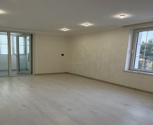 Satılır Köhnə Tikili Elmlər akademiyası m., Yasamal qəs., Yasamal r.