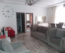 Satılır Yeni Tikili Xırdalan ş. Satılır Yeni Tikili Xırdalan ş.