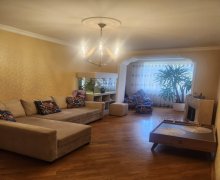 Satılır Köhnə Tikili Neftçilər m., Bakıxanov qəs., Sabunçu r.