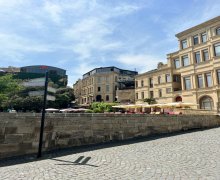 iceri seherde evlerin qiymeti İçərişəhər m., Səbail r.