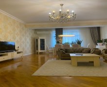 Satılır Yeni Tikili Əhmədli m., 8-ci kilometr, Nizami r.