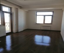 Satılır Yeni Tikili İnşaatçılar m., Yeni Yasamal qəs., Yasamal r.