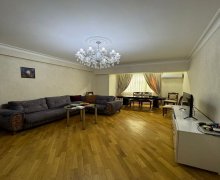 memar ecemide satilan evler Memar Əcəmi m., 6-cı mikrorayon, Binəqədi r.