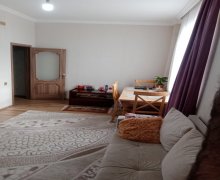 Satılır Yeni Tikili Elmlər akademiyası m., Yasamal qəs., Yasamal r.