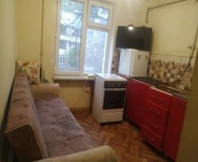 Satılır Köhnə Tikili Neftçilər m., 8-ci kilometr, Nizami r. Satılır Köhnə Tikili Neftçilər m., 8-ci kilometr, Nizami r.