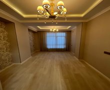 Satılır Yeni Tikili Memar Əcəmi m., 4-cü mikrorayon, Nəsimi r.