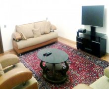 iceri seherde aylıq kiraye evler İçərişəhər m., Səbail r.