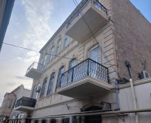 Satılır Köhnə Tikili 28 May m., Nəsimi r. Satılır Köhnə Tikili 28 May m., Nəsimi r.