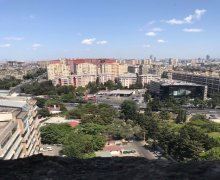 Satılır Yeni Tikili Azadlıq m., 8-ci mikrorayon, Binəqədi r.