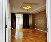 Satılır Yeni Tikili Memar Əcəmi m., 4-cü mikrorayon, Nəsimi r.