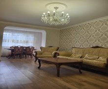 Kirayə (aylıq) Köhnə Tikili İnşaatçılar m., Yasamal qəs., Yasamal r.