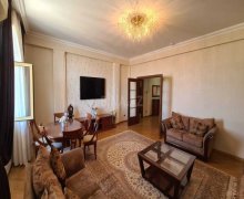 Kirayə (aylıq) Yeni Tikili 28 May m., Nəsimi r. Kirayə (aylıq) Yeni Tikili 28 May m., Nəsimi r.