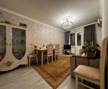 Satılır Köhnə Tikili 8-ci mikrorayon r., Sumqayıt ş.