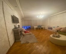 Satılır Yeni Tikili Memar Əcəmi m., 4-cü mikrorayon, Nəsimi r.