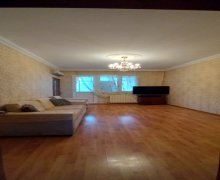 Satılır Köhnə Tikili Memar Əcəmi m., Nəsimi r.