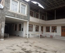 Satılır Həyət evi/villa Gəncə ş. Satılır Həyət evi/villa Gəncə ş.