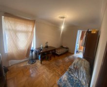 Satılır Köhnə Tikili Xalqlar dostluğu m., 8-ci kilometr, Nizami r.