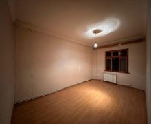 Satılır Köhnə Tikili Yeni Günəşli qəs., Suraxanı r.