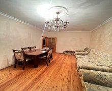 Satılır Köhnə Tikili Yeni Günəşli qəs., Suraxanı r. Satılır Köhnə Tikili Yeni Günəşli qəs., Suraxanı r.