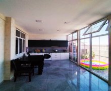 Satılır Yeni Tikili Azadlıq m., 8-ci mikrorayon, Binəqədi r.