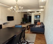 Satılır Yeni Tikili Elmlər akademiyası m., Yasamal r. Satılır Yeni Tikili Elmlər akademiyası m., Yasamal r.