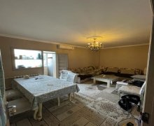 Satılır Köhnə Tikili Memar Əcəmi m., 9-cu mikrorayon, Binəqədi r.