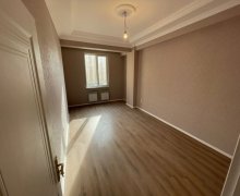 Satılır Yeni Tikili Saray, Abşeron r.