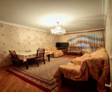 Satılır Köhnə Tikili Memar Əcəmi m., 4-cü mikrorayon, Nəsimi r.