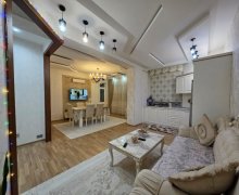 Satılır Yeni Tikili Azadlıq m., 7-ci mikrorayon, Binəqədi r.