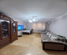 Satılır Köhnə Tikili Xırdalan ş.