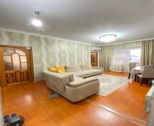 Satılır Köhnə Tikili İnşaatçılar m., Yasamal qəs., Yasamal r.