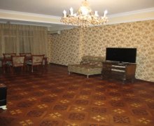 neftcilerde aylıq 2 otaqli kiraye evler Neftçilər m., Nizami r.