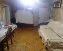 Satılır Köhnə Tikili Xalqlar dostluğu m., 8-ci kilometr, Nizami r.