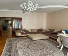 Satılır Yeni Tikili Elmlər akademiyası m., Yasamal r.