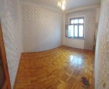 Satılır Köhnə Tikili Sumqayıt ş. Satılır Köhnə Tikili Sumqayıt ş.