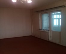 Satılır Köhnə Tikili Azadlıq m., 8-ci mikrorayon, Binəqədi r. Satılır Köhnə Tikili Azadlıq m., 8-ci mikrorayon, Binəqədi r.
