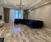 Satılır Yeni Tikili Elmlər akademiyası m., Yasamal r.