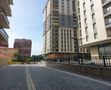 Satılır Yeni Tikili Nizami m., Nəsimi r.