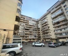 Satılır Yeni Tikili İnşaatçılar m., Yeni Yasamal qəs., Yasamal r.