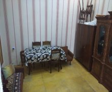 iceri seherde evlerin qiymeti İçərişəhər m., Səbail r.