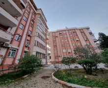 Satılır Yeni Tikili Azadlıq m., 8-ci mikrorayon, Binəqədi r.