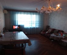 Satılır Köhnə Tikili Neftçilər m., Bakıxanov qəs., Sabunçu r.