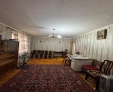 bakida 1 otaqli evlerin satisi Yasamal r.