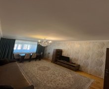 Satılır Köhnə Tikili Xalqlar dostluğu m., 8-ci kilometr, Nizami r.