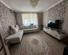 Satılır Köhnə Tikili İnşaatçılar m., Yasamal qəs., Yasamal r.