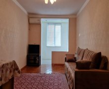 Kirayə (aylıq) Köhnə Tikili Elmlər akademiyası m., Yasamal r.