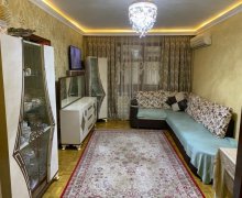 Satılır Köhnə Tikili Xalqlar dostluğu m., 8-ci kilometr, Nizami r.