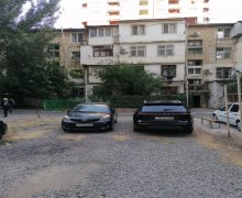 Satılır Köhnə Tikili İnşaatçılar m., Yasamal r. Satılır Köhnə Tikili İnşaatçılar m., Yasamal r.