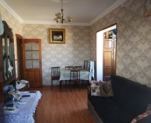 Satılır Köhnə Tikili Azadlıq m., 8-ci mikrorayon, Binəqədi r.