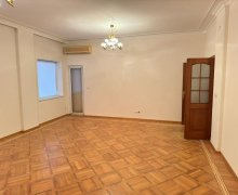 Kirayə (aylıq) Ofis Elmlər akademiyası m., Yasamal r. Kirayə (aylıq) Ofis Elmlər akademiyası m., Yasamal r.